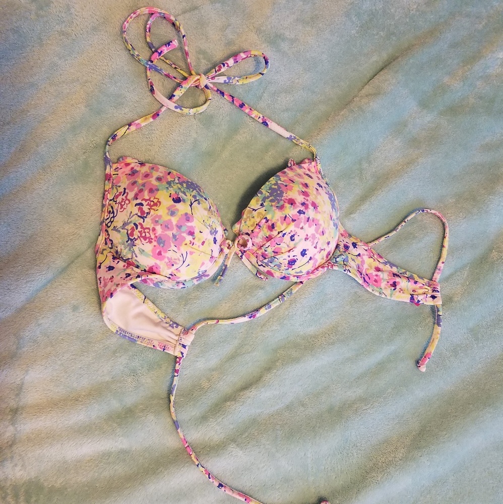 Bikini top